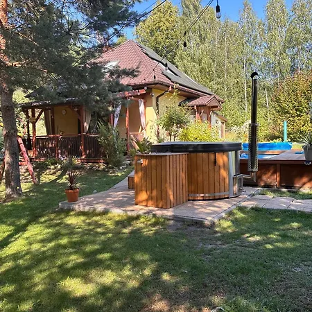 Rusinówka - Dom Z Dala Od Miejskiego Zgiełku Dom Z Jacuzzi